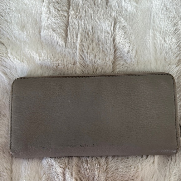 Michael Kors Grey Leather Wallet - Picture 6 of 8